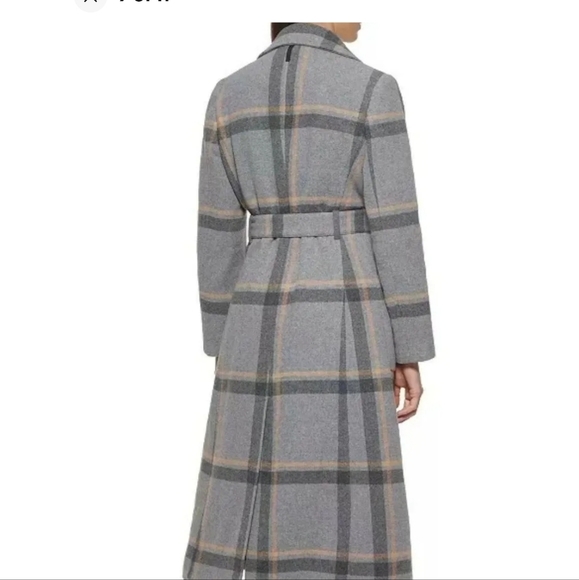 DKNY - Picture 3 of 4